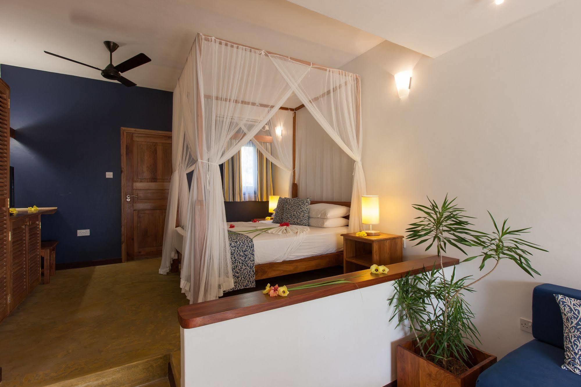 L'Hirondelle Guest House Anse Volbert Village Buitenkant foto