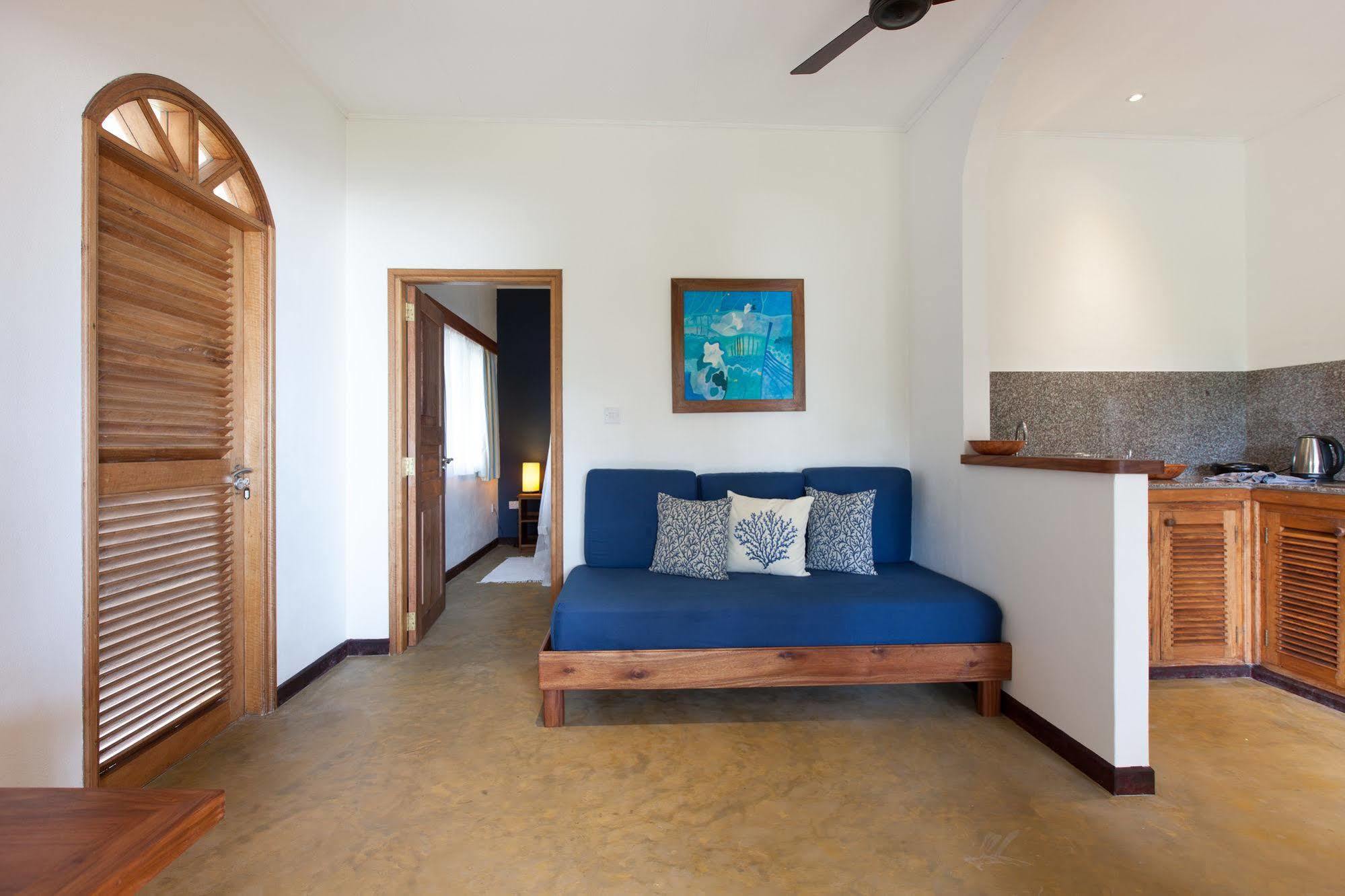 L'Hirondelle Guest House Anse Volbert Village Buitenkant foto